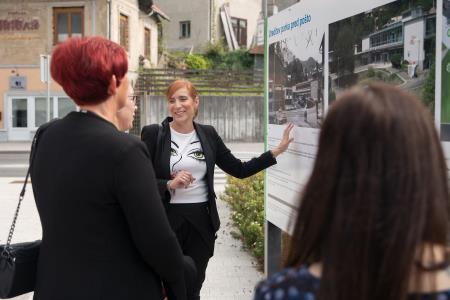 Obisk ministrice Jaklitsch, foto Nataša Medvešek (2)